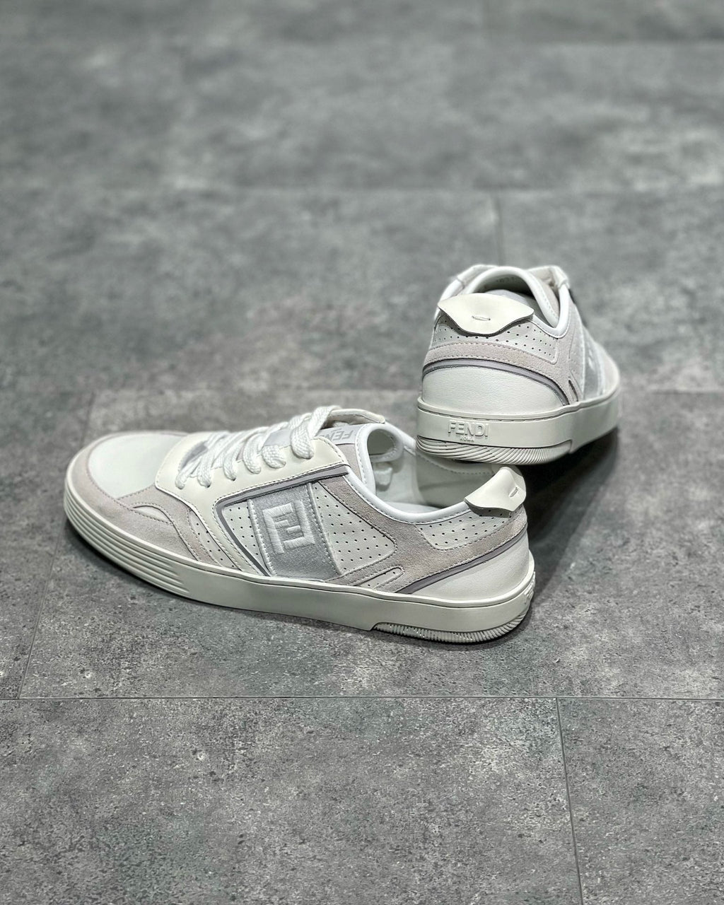 FEN Sneakers