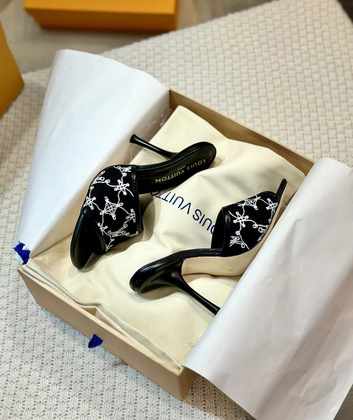 NEO REVIVAL HIGH MULE 95 MM IN BLACK EMBROIDERED FABRIC