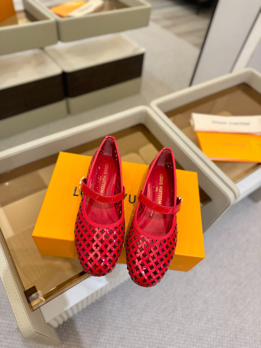 ROMY FLAT BALLERINA IN CHERRY RED MESH PATENT CALFSKIN